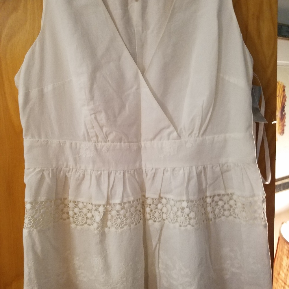 Laundry fitted lace blouse